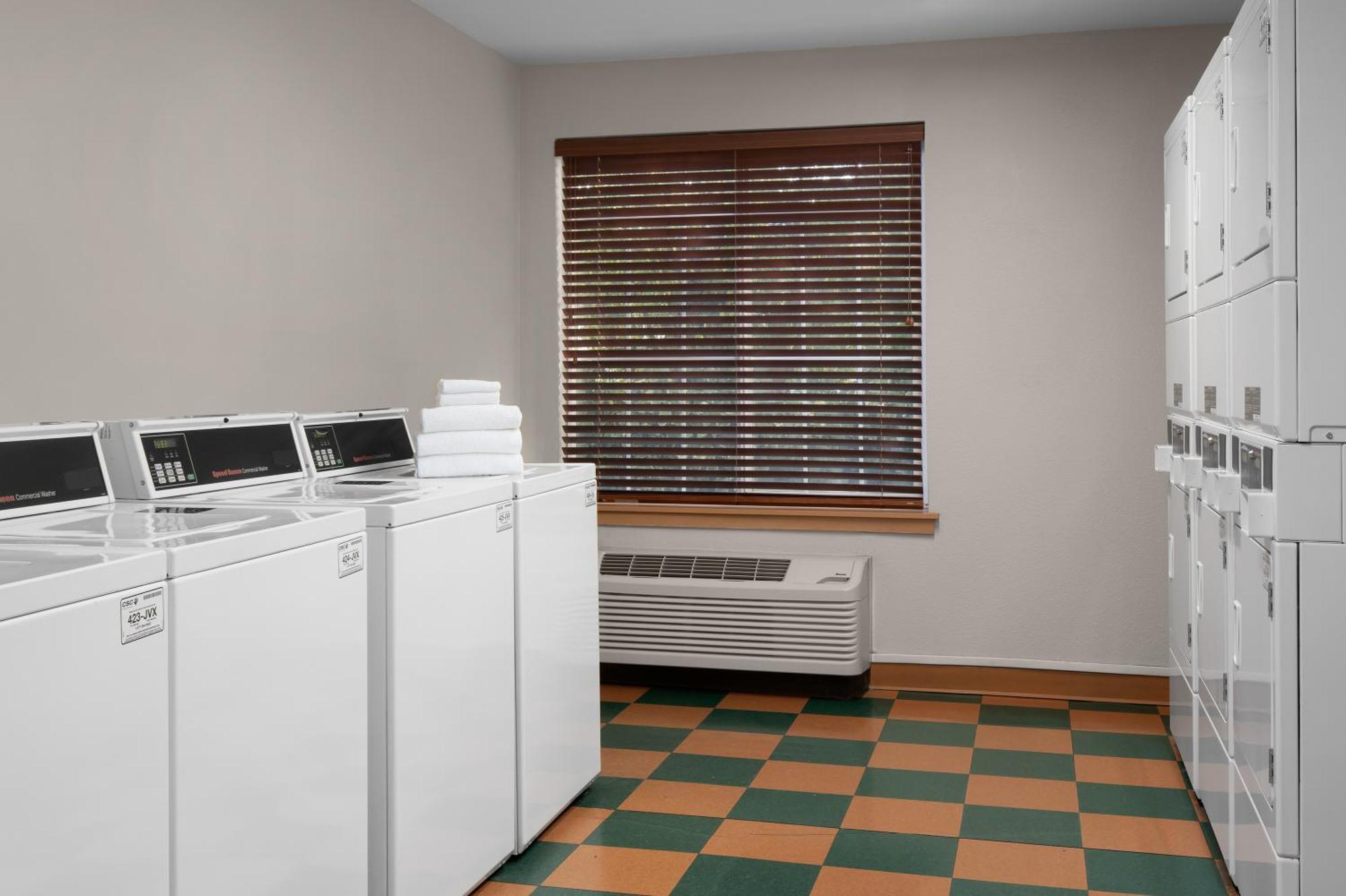 Larkspur Landing Extended Stay Suites Folsom Ngoại thất bức ảnh